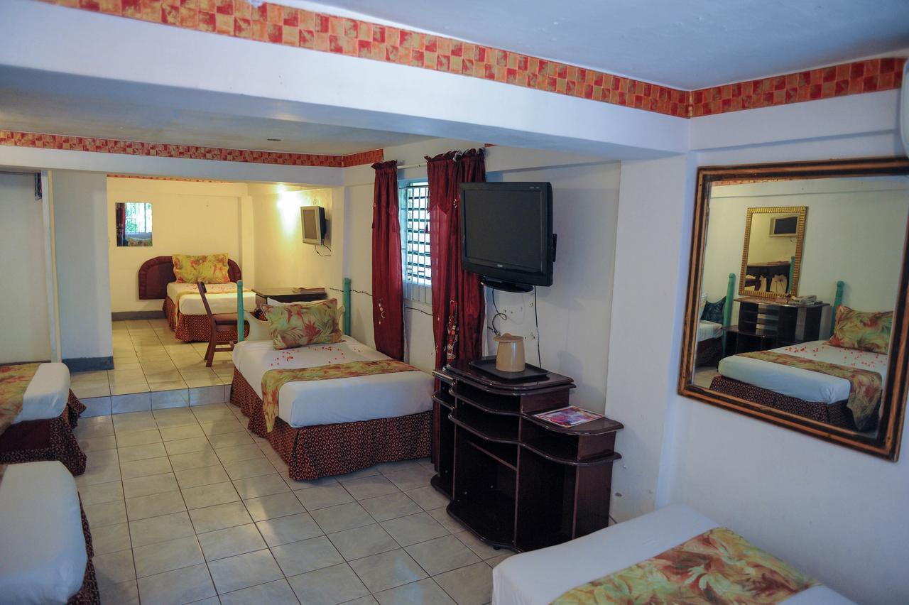 Hotel Glorianna Montego Bay Esterno foto